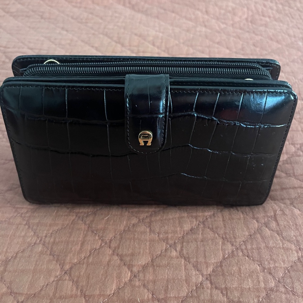 Vintage Etienne Aigner Black Crocodile-Patterned Clutch